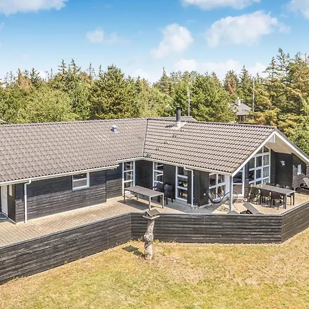 Stunning In With Kitchen *