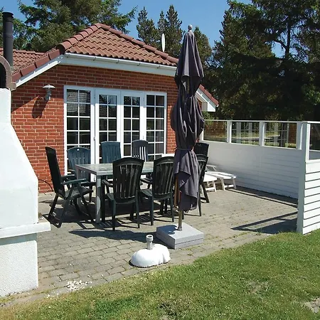 펜션 Cozy Home In Blavand With Sauna