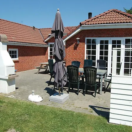 Cozy Home In Blavand With Sauna *