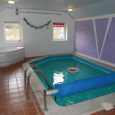펜션 Cozy Home In Blavand With Sauna