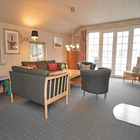 Cozy Home In Blavand With Sauna 펜션 *