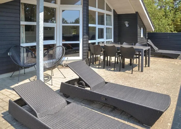 Soren Lassens Vaenge Denm *